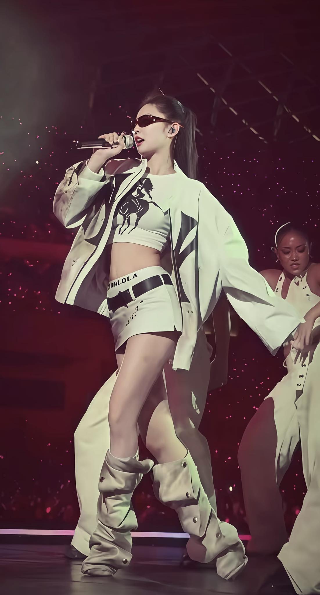 Jennie (BLACKPINK) mặc phản cảm nhảy trước 50 nghìn người- Ảnh 6.