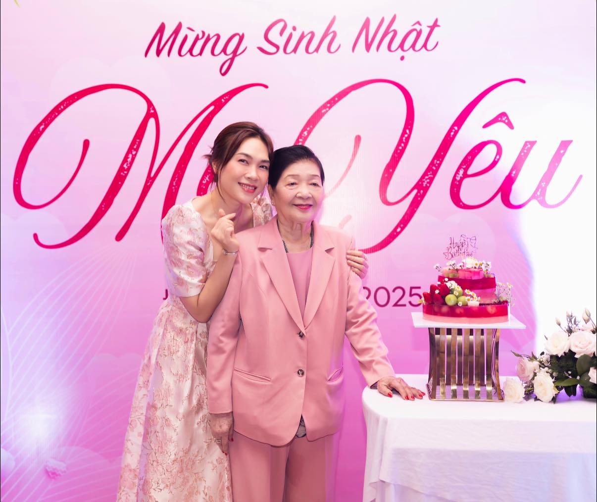 Mỹ Tâm làm chuyện chẳng giống ai- Ảnh 4.