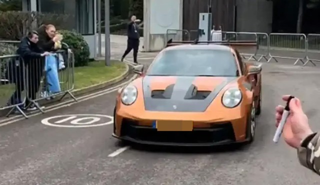 Erling Haaland tậu “siêu bò” Lamborghini xanh lục hiếm, bổ sung vào BST siêu xe trăm tỷ- Ảnh 5.