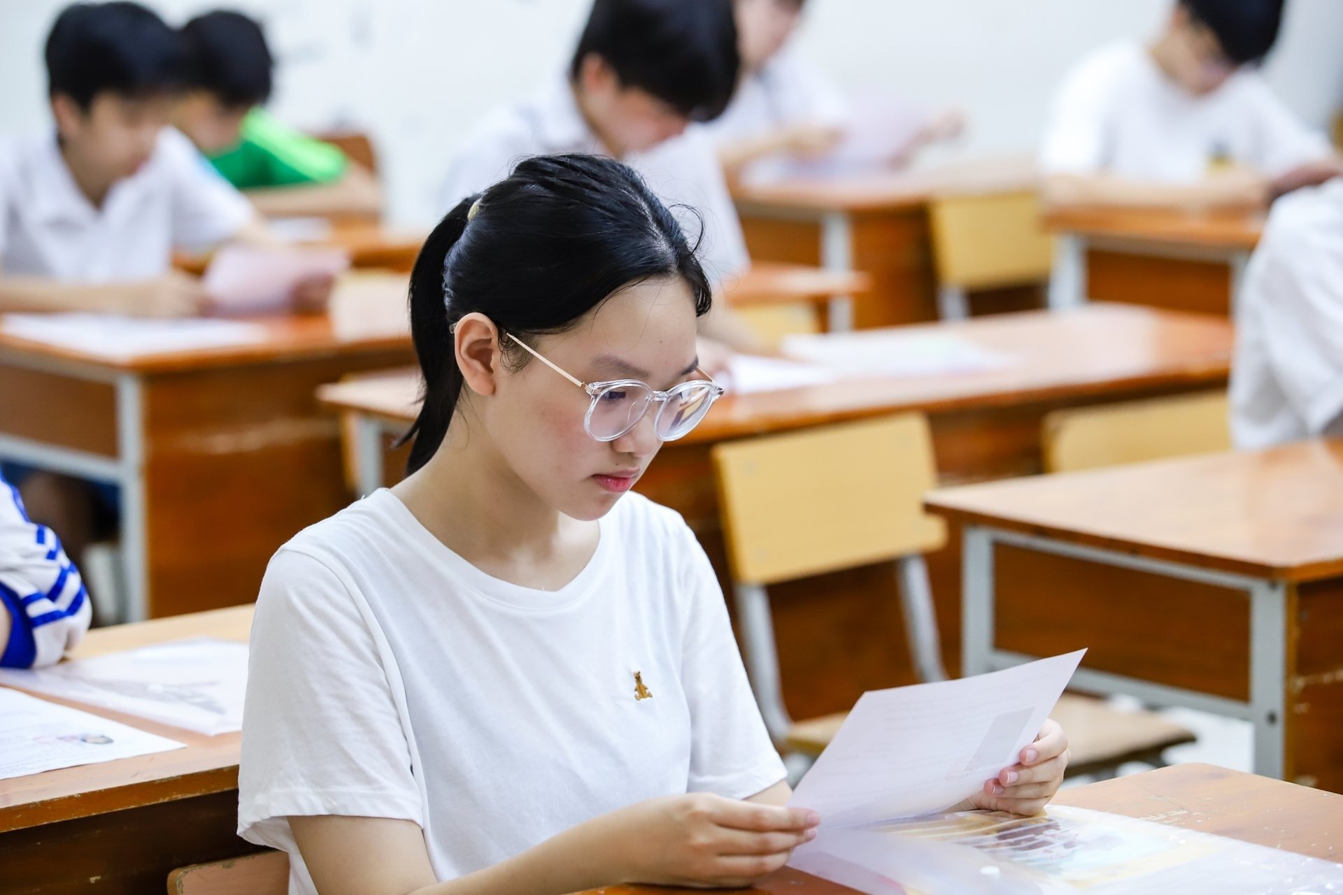 Thầy giáo Hà Nội nói thẳng: Bỏ kỳ thi vào 10 chỉ là xử lý phần ngọn. Muốn giải quyết tận gốc, cần đảm bảo quy luật này!- Ảnh 1.