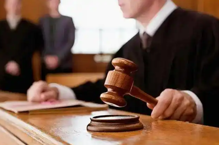 Người phụ nữ thuê mặt bằng giá 425 triệu đồng/năm, đến hạn trả tiền thì “mất hút”, bị kiện ra tòa vẫn chối: “Chữ ký trên hợp đồng không phải của tôi”- Ảnh 1.