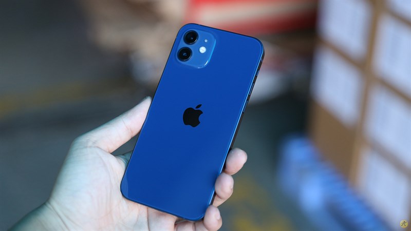 2 chiếc iPhone cũ "siêu rẻ" giá dưới 10 triệu- Ảnh 1.