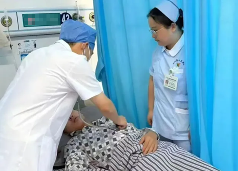 Nam sinh 18 tuổi "cơ bắp tan chảy", suýt suy thận sau khi tập bật nhảy- Ảnh 1.