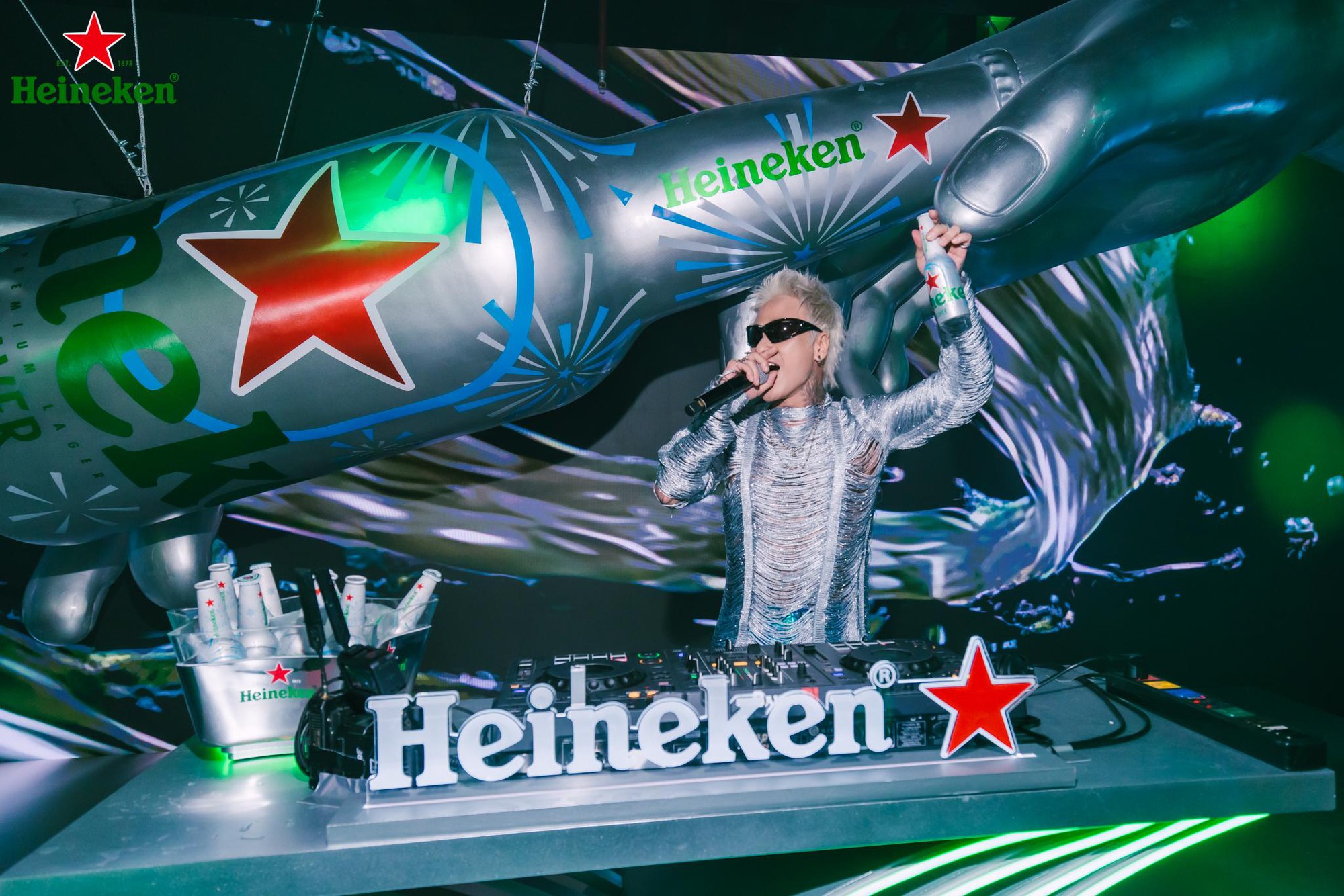 Dàn Em Xinh, Anh Trai quy tụ trong đêm tiệc đẳng cấp ra mắt Heineken Silver phiên bản chai nhôm mới- Ảnh 6.