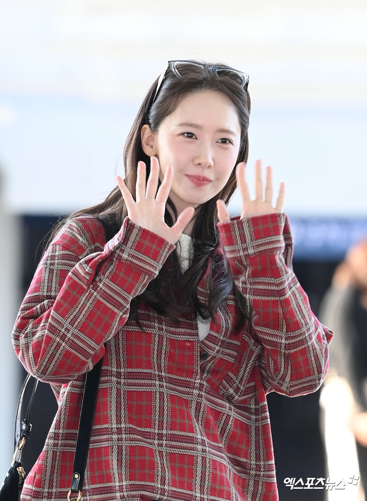 Dàn sao Ngự Trù Của Bạo Chúa sang Việt Nam: Yoona xinh không thể đùa, 