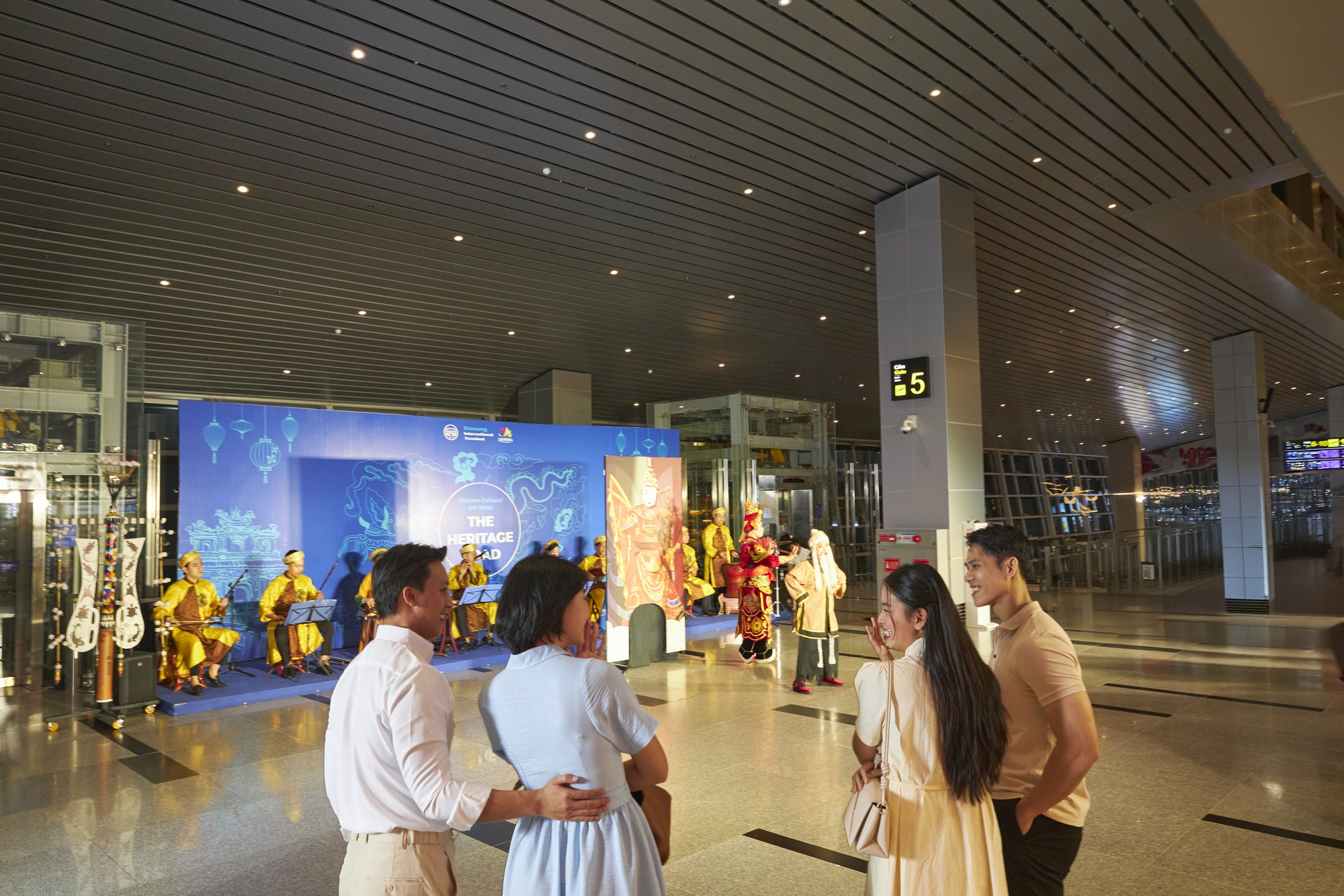 Sân bay Việt Nam bất ngờ thành điểm chụp ảnh yêu thích của nhiều người nổi tiếng Hàn Quốc- Ảnh 9.