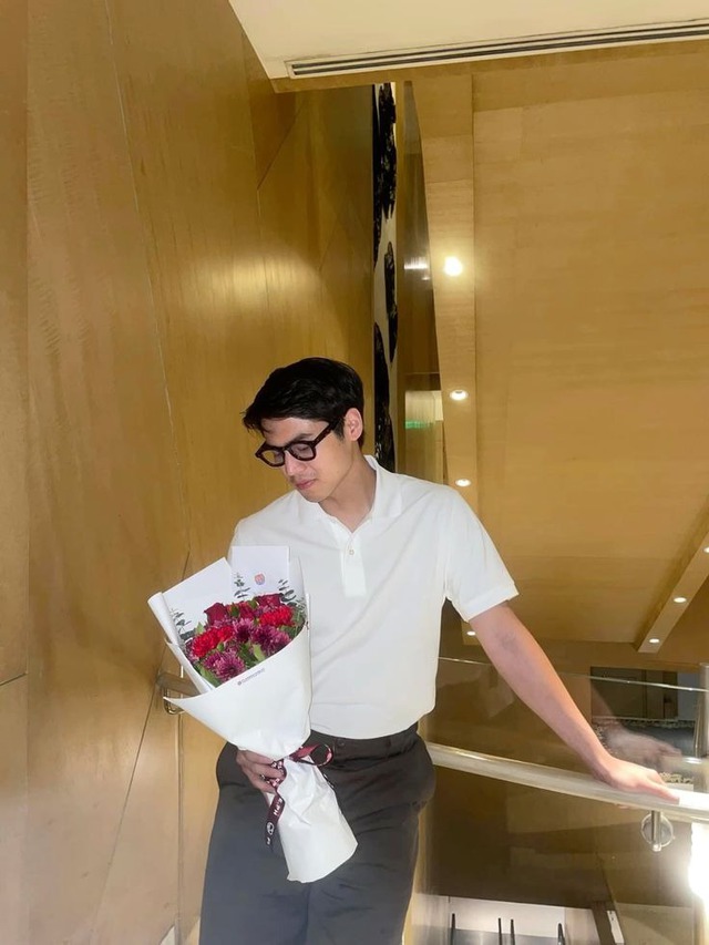 Ê chề của những người phải giả vờ mạnh mẽ- Ảnh 2.