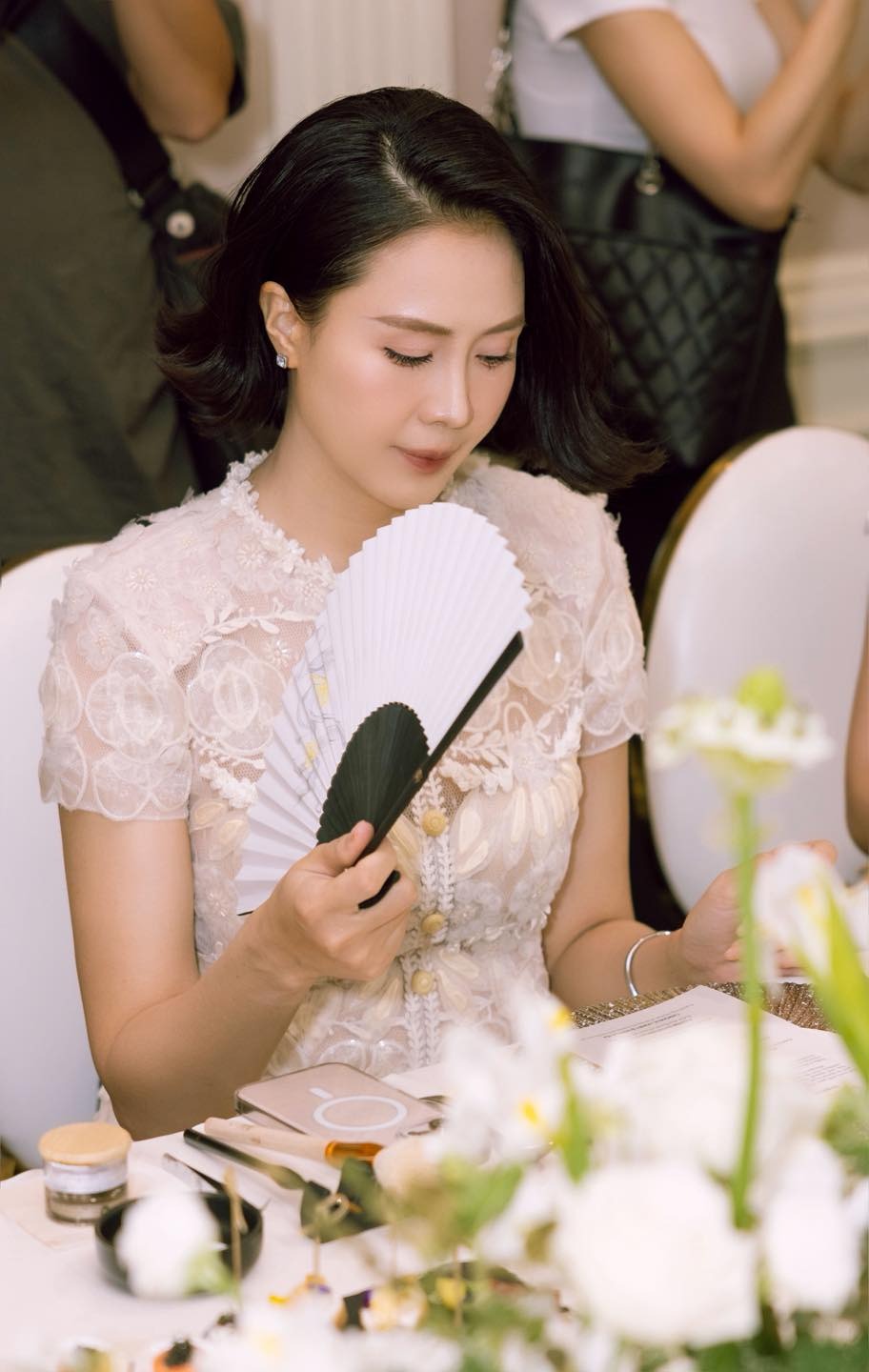 Nữ thần phim giờ vàng VTV: U45 đã 2 lần sinh nở, nhan sắc lẫn style vẫn đẹp như nắng chiếu qua tim- Ảnh 5.