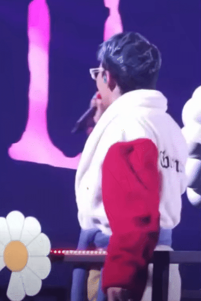 G-Dragon bị ném đồ trúng mặt- Ảnh 3.