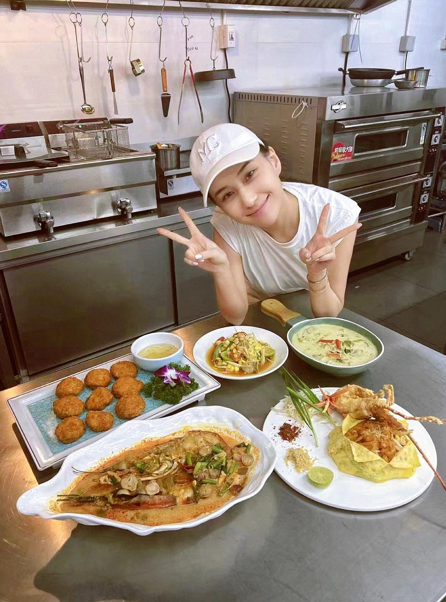 Bữa ăn 100 triệu đồng của Hà Siêu Liên- Ảnh 10.