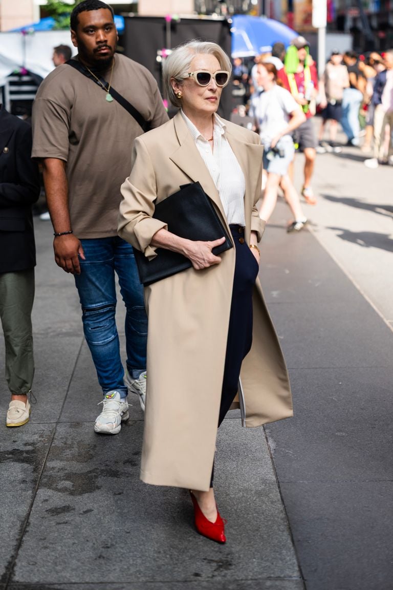 Mỹ nữ tóc bạc Meryl Streep: Ngoài 75 tuổi vẫn không bớt đẹp và sành điệu- Ảnh 12.
