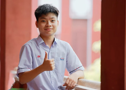 Đi đâu để tìm ngôi trường đỉnh cỡ này: Lập kỷ lục 8 lần đón cầu truyền hình, 3 lần vô địch Olympia, kiến trúc đẹp tựa châu Âu!- Ảnh 1.