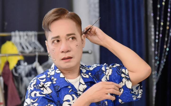 Cuộc sống không vợ con tuổi 61 của nam NSƯT nhận được tờ giấy từ Cục Biểu diễn in 500 tờ để phát- Ảnh 1.