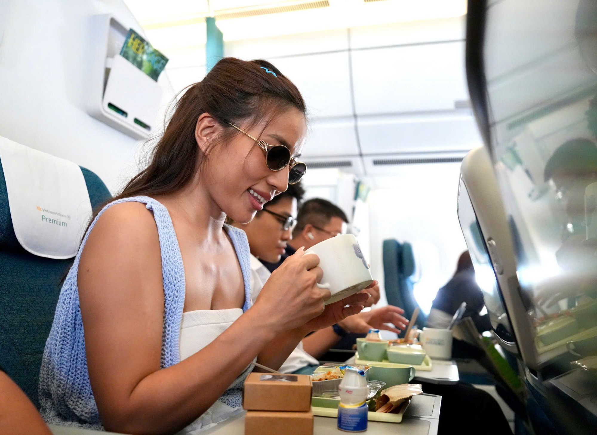 &ldquo;Bay nhẹ tới H&agrave; Nội&rdquo;: Kết nối vẻ đẹp m&ugrave;a thu Thủ đ&ocirc; với th&ocirc;ng điệp xanh c&ugrave;ng Vietnam Airlines- Ảnh 6.
