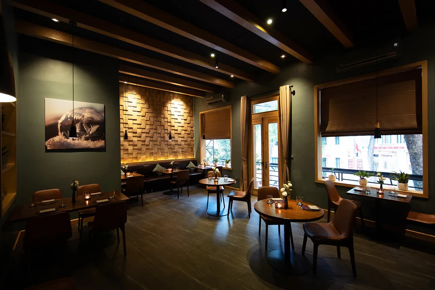 Nguyễn Đỗ Nguyệt Ánh bị truy tố cùng Tùng Dinning là ai?- Ảnh 1.
