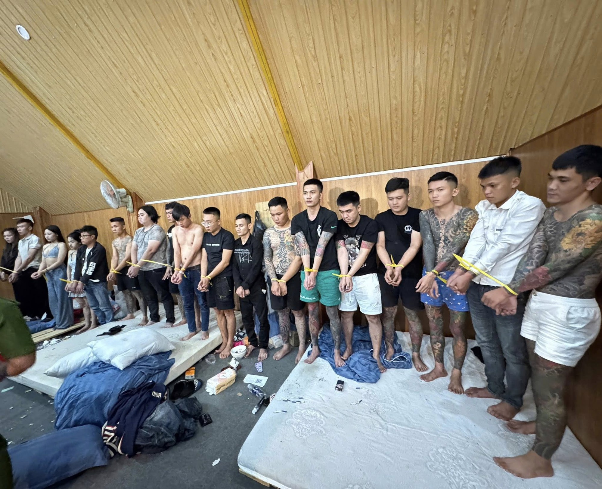 Thuê homestay ở Măng Đen tổ chức tiệc sinh nhật bằng... ma túy- Ảnh 1.