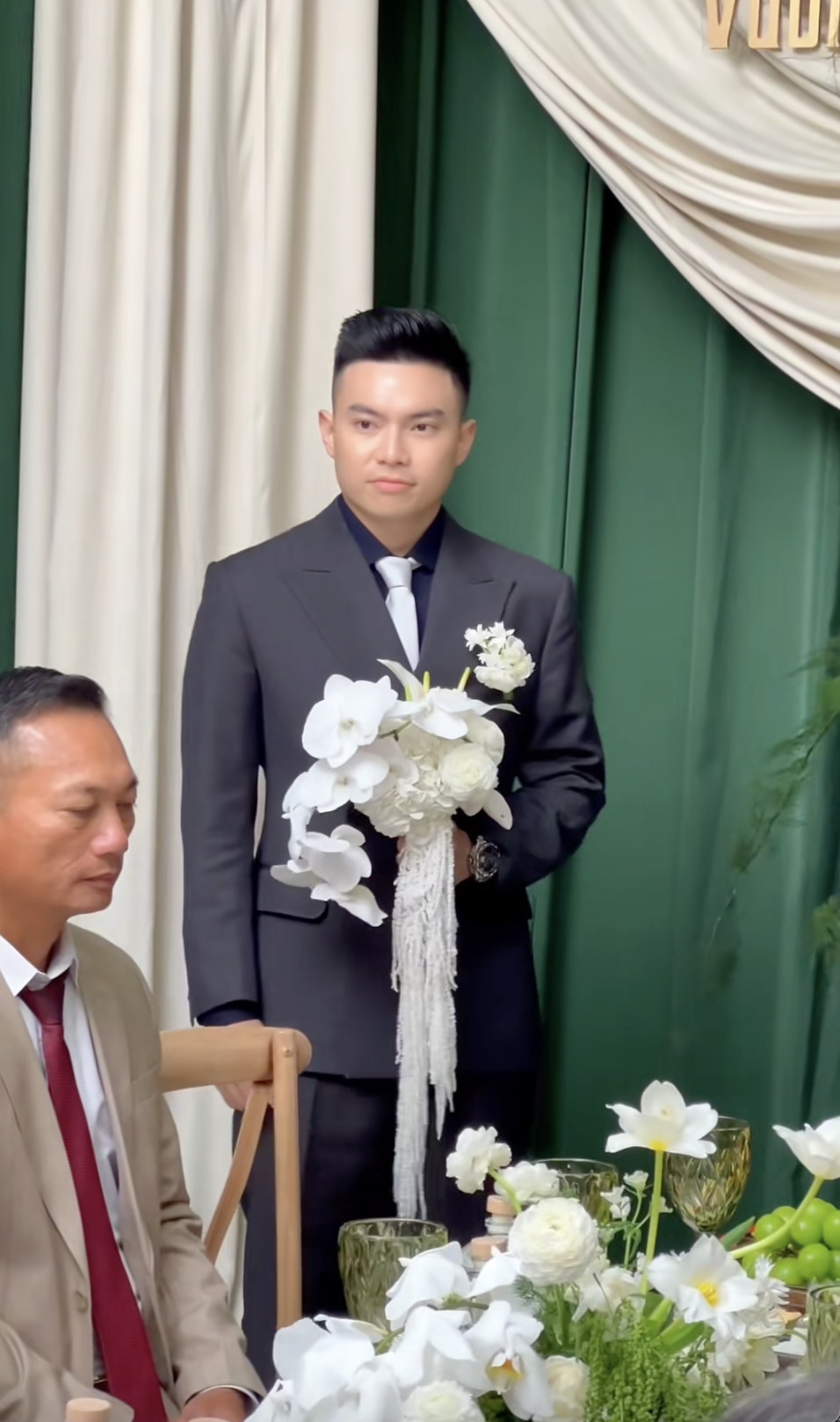 Thiếu gia tập đoàn Sơn Hải - chồng Hoa hậu Đỗ Hà hôm nay 10 điểm!- Ảnh 3.