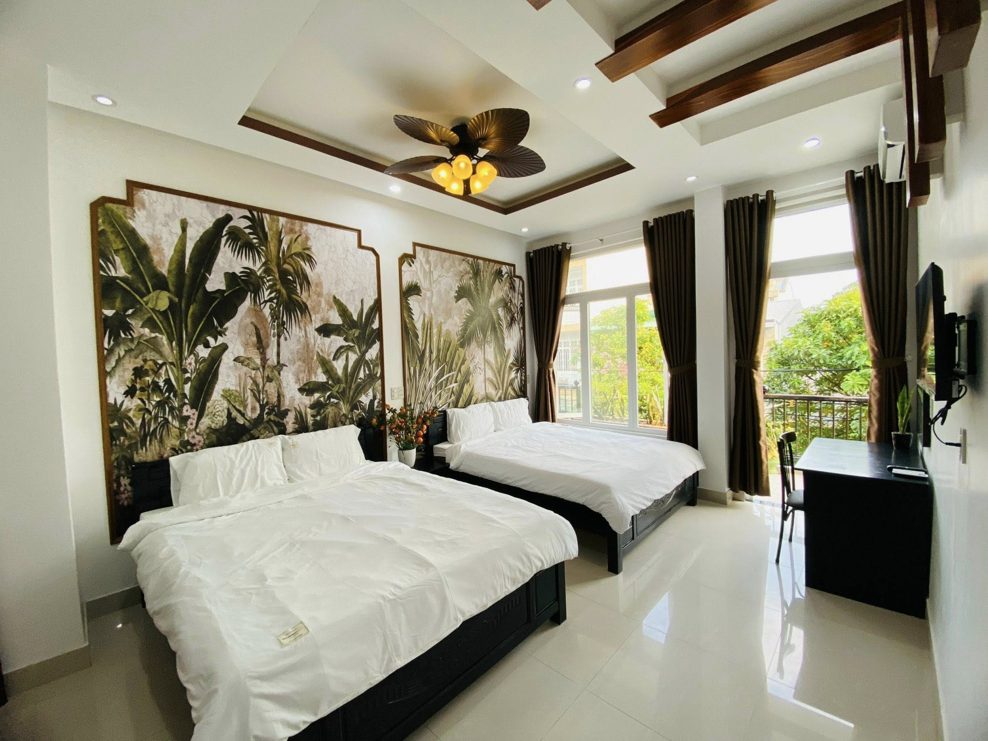 Chủ khách sạn lên Facebook mời mọi người tới khách sạn, villa tránh bão số 12 Fengshen- Ảnh 2.