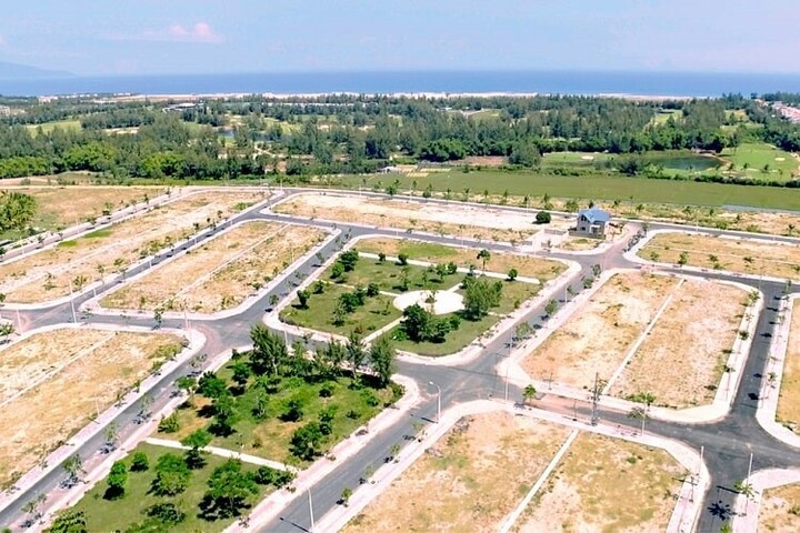 Có tiền tỷ nên đầu tư bất động sản hay vàng?- Ảnh 3.