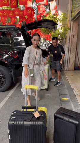 Vợ Duy Mạnh gặp vận xui- Ảnh 2. Vợ Duy Mạnh gặp vận xui- Ảnh 2.