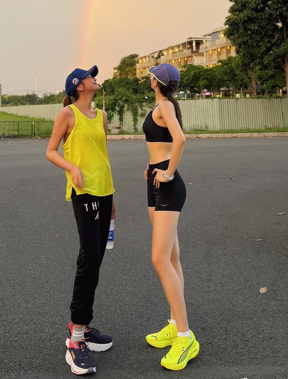 Bóng lưng mỹ nhân khiến Diệp Lâm Anh kêu cứu- Ảnh 10.