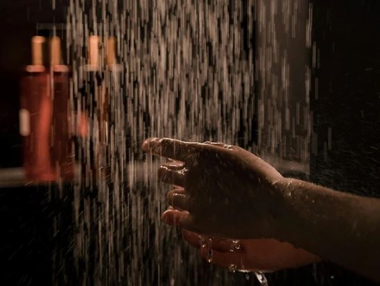 Người phụ nữ 32 tuổi tử vong sau khi tắm nước nóng- Ảnh 2.
