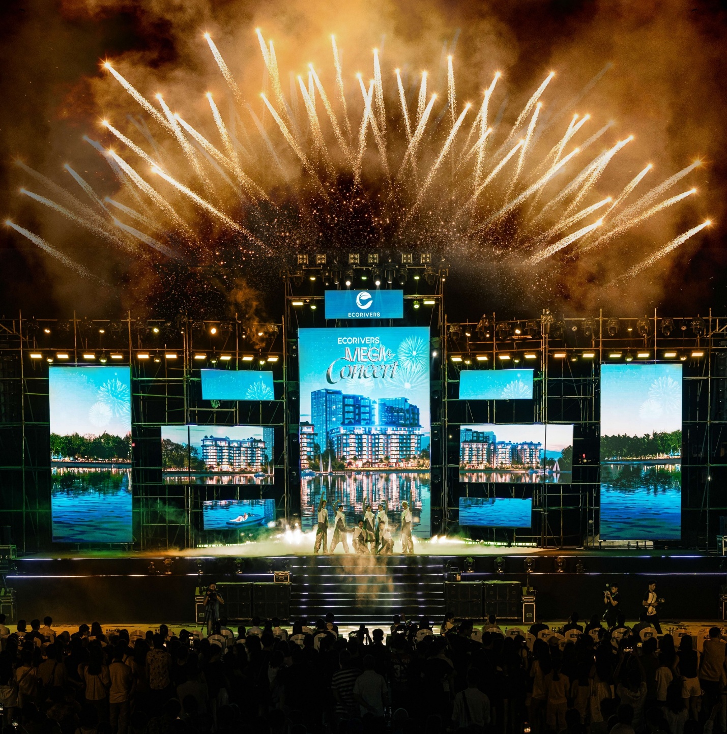 Ecorivers Mega Concert – Bùng nổ cảm xúc, cháy hết mình cùng âm nhạc- Ảnh 1. Ecorivers Mega Concert – Bùng nổ cảm xúc, cháy hết mình cùng âm nhạc- Ảnh 1.
