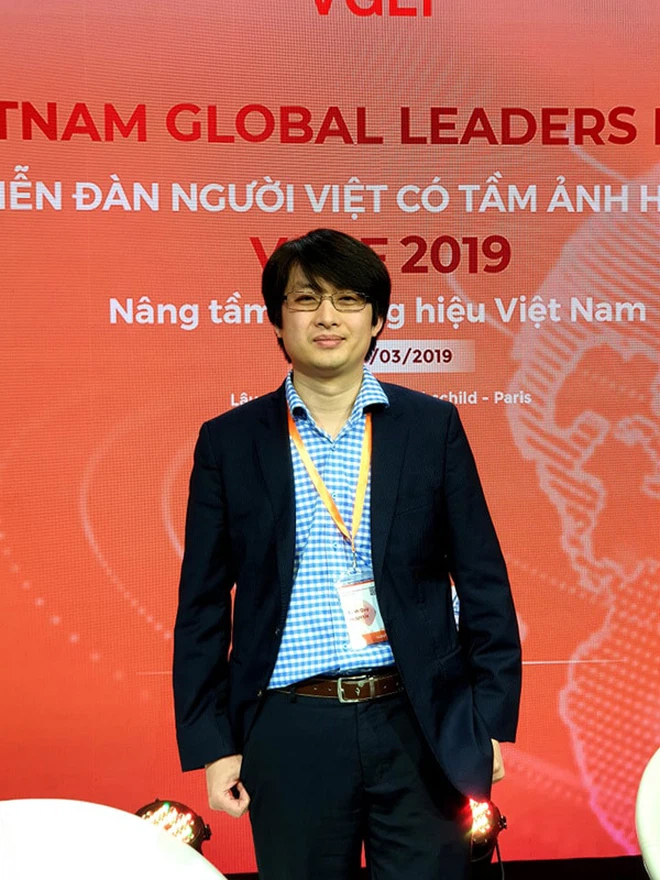 Thí sinh Olympia không giành cúp nhưng "vô địch" trong đời thật: Học ở Stanford, làm Giám đốc cấp cao tại Mỹ- Ảnh 1. Thí sinh Olympia không giành cúp nhưng "vô địch" trong đời thật: Học ở Stanford, làm Giám đốc cấp cao tại Mỹ- Ảnh 1.