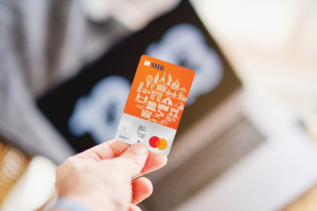 Giới trẻ Thủ đô check-in rộn ràng tại gian hàng SHB ở Ngày thẻ Việt Nam 2025- Ảnh 4.