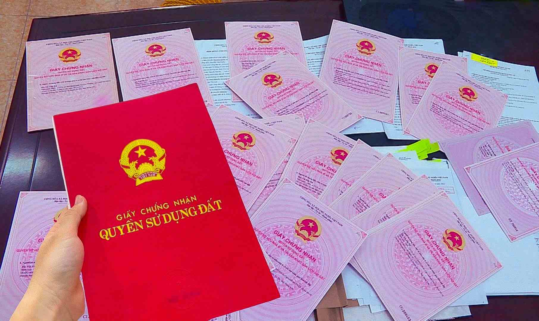 Sổ đỏ sắp được tích hợp trên VNeID, người dân cần biết những điều quan trọng sau- Ảnh 2.