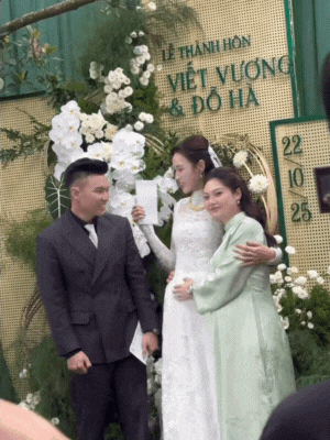 Hoa hậu Đỗ Hà được mẹ chồng xách váy đón vào nhà- Ảnh 7. Hoa hậu Đỗ Hà được mẹ chồng xách váy đón vào nhà- Ảnh 7.