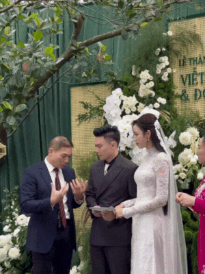 Hoa hậu Đỗ Hà được mẹ chồng xách váy đón vào nhà- Ảnh 5. Hoa hậu Đỗ Hà được mẹ chồng xách váy đón vào nhà- Ảnh 5.