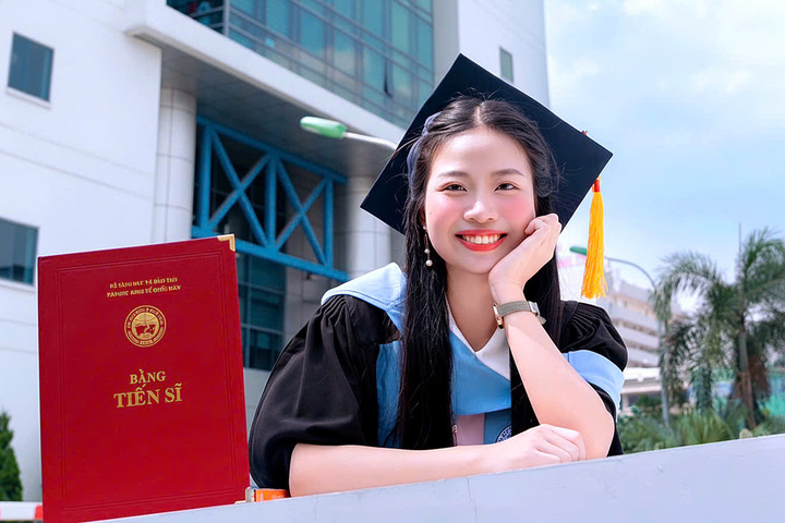 Nữ tiến sĩ 25 tuổi hiếm có của Đại học Kinh tế Quốc dân- Ảnh 2.