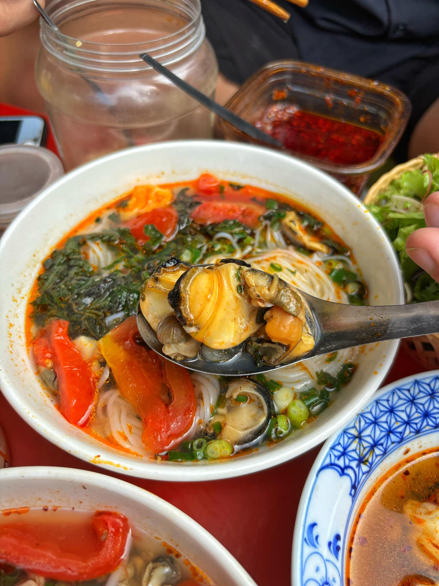 Gió mùa chạm ngõ, bụng chạm hạnh phúc: 