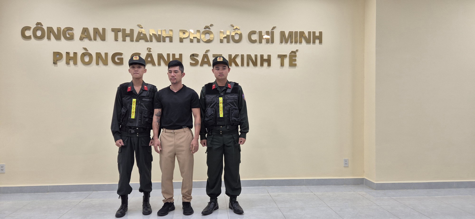 Ảnh, Clip: Lương Bằng Quang lại gây sốc- Ảnh 3.