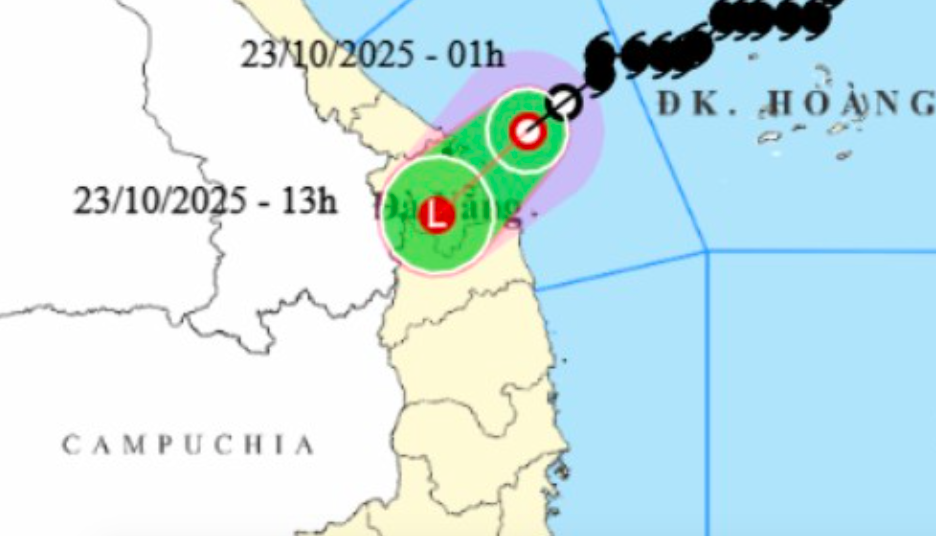 Bão số 12 Fengshen suy yếu, lại xuất hiện áp thấp nhiệt đới sắp vào Biển Đông- Ảnh 1.