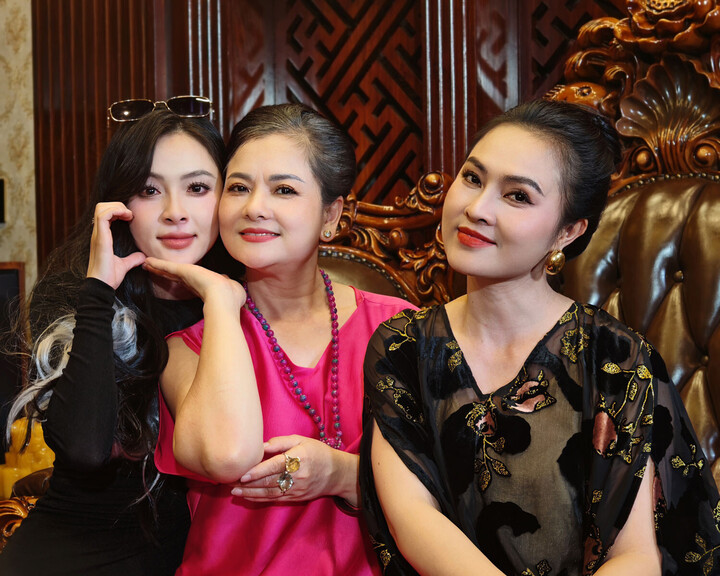 Điều ít biết về nữ nghệ sĩ chèo trẻ nhất được phong tặng danh hiệu NSND- Ảnh 3. Điều ít biết về nữ nghệ sĩ chèo trẻ nhất được phong tặng danh hiệu NSND- Ảnh 3.
