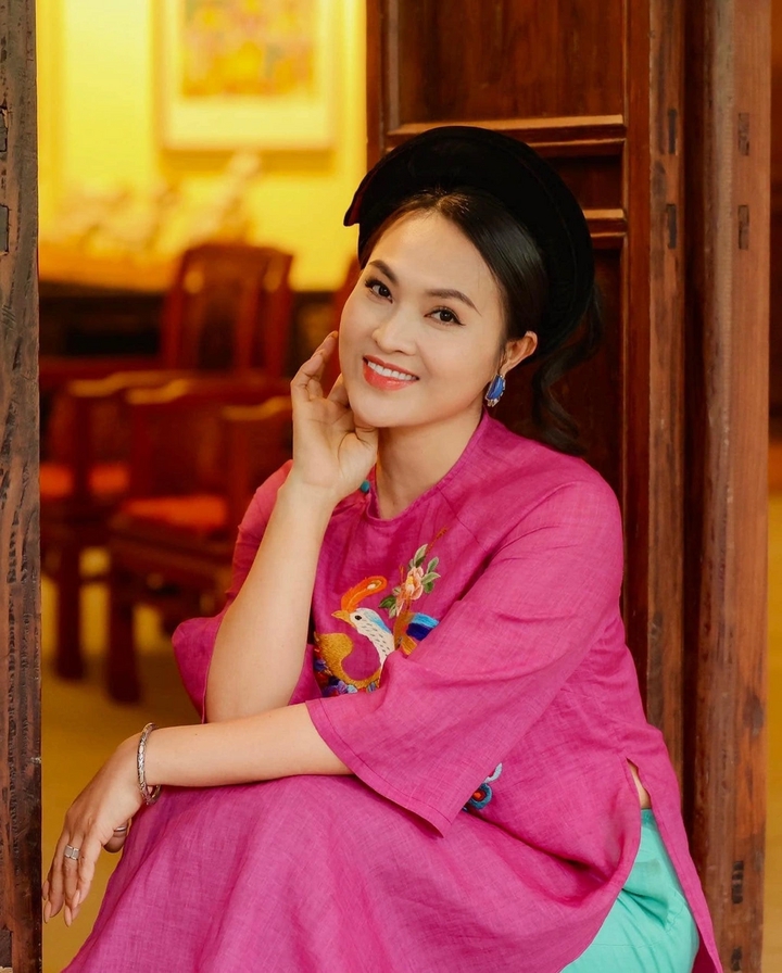 Điều ít biết về nữ nghệ sĩ chèo trẻ nhất được phong tặng danh hiệu NSND- Ảnh 2. Điều ít biết về nữ nghệ sĩ chèo trẻ nhất được phong tặng danh hiệu NSND- Ảnh 2.