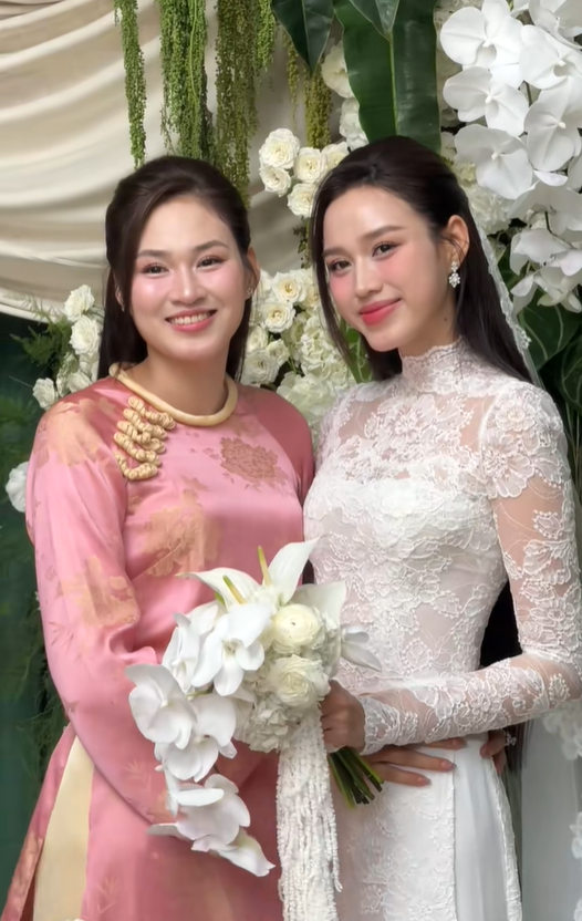 Bàn luận xoay quanh chị gái Đỗ Hà- Ảnh 2.