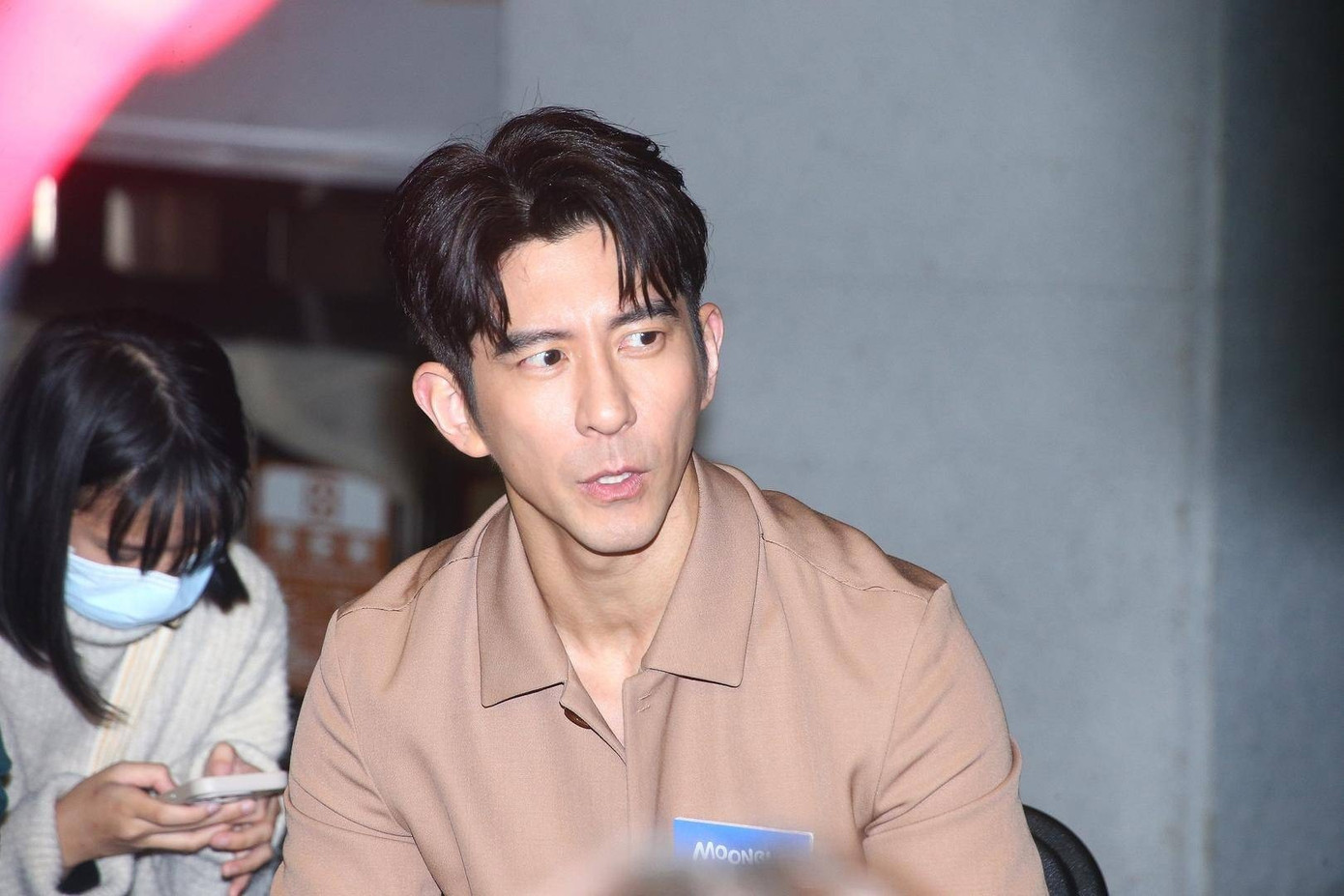 5 nghệ sĩ bị bắt xin lỗi- Ảnh 2.