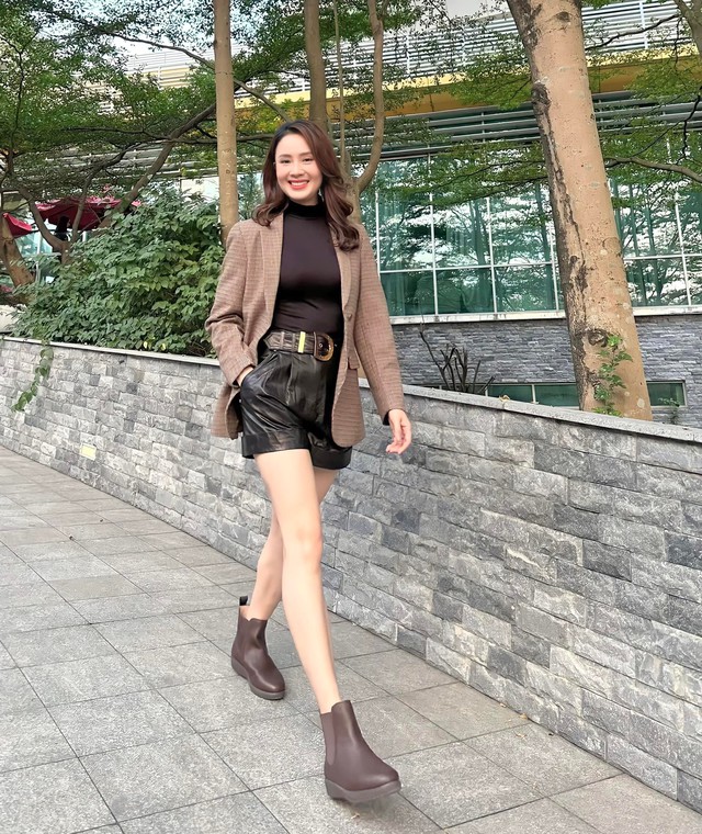 Mùa đông tới, học ngay mỹ nhân 42 tuổi này cách mặc đẹp: Style siêu trẻ trung, không bao giờ lỗi mốt- Ảnh 3.