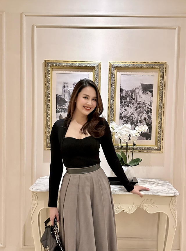 Mùa đông tới, học ngay mỹ nhân 42 tuổi này cách mặc đẹp: Style siêu trẻ trung, không bao giờ lỗi mốt- Ảnh 4.