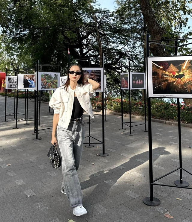 Mùa đông tới, học ngay mỹ nhân 42 tuổi này cách mặc đẹp: Style siêu trẻ trung, không bao giờ lỗi mốt- Ảnh 8.