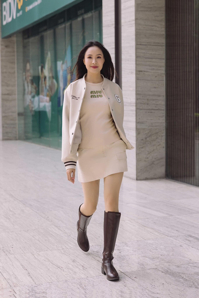 Mùa đông tới, học ngay mỹ nhân 42 tuổi này cách mặc đẹp: Style siêu trẻ trung, không bao giờ lỗi mốt- Ảnh 9.