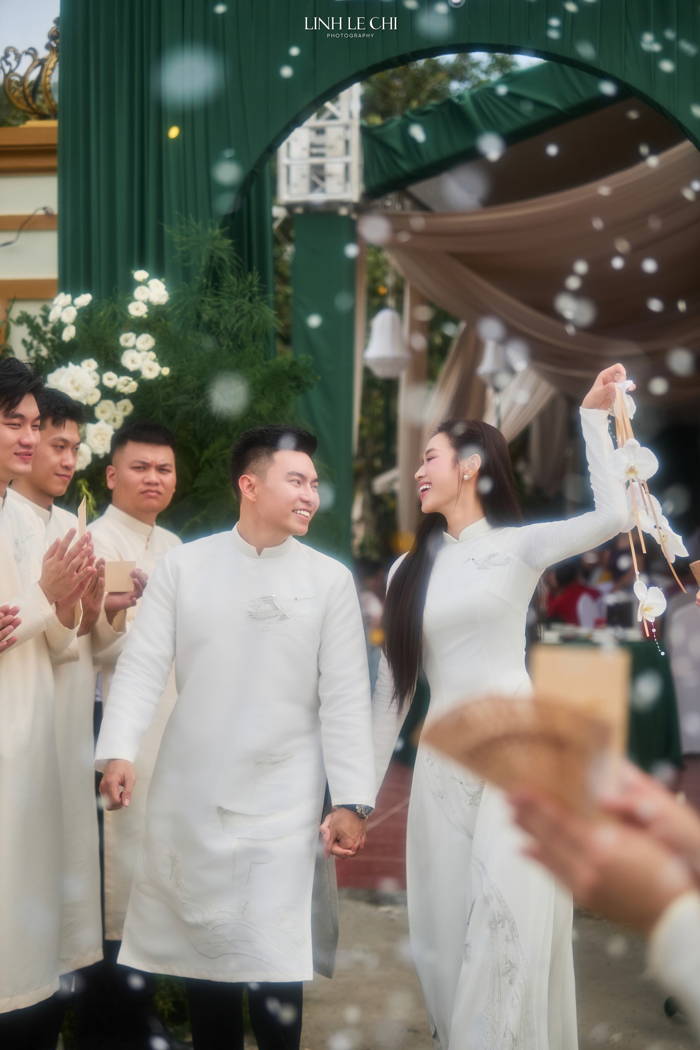 Điều Viết Vương - chồng Hoa hậu Đỗ Hà không còn muốn che giấu nữa- Ảnh 9. Điều Viết Vương - chồng Hoa hậu Đỗ Hà không còn muốn che giấu nữa- Ảnh 9.