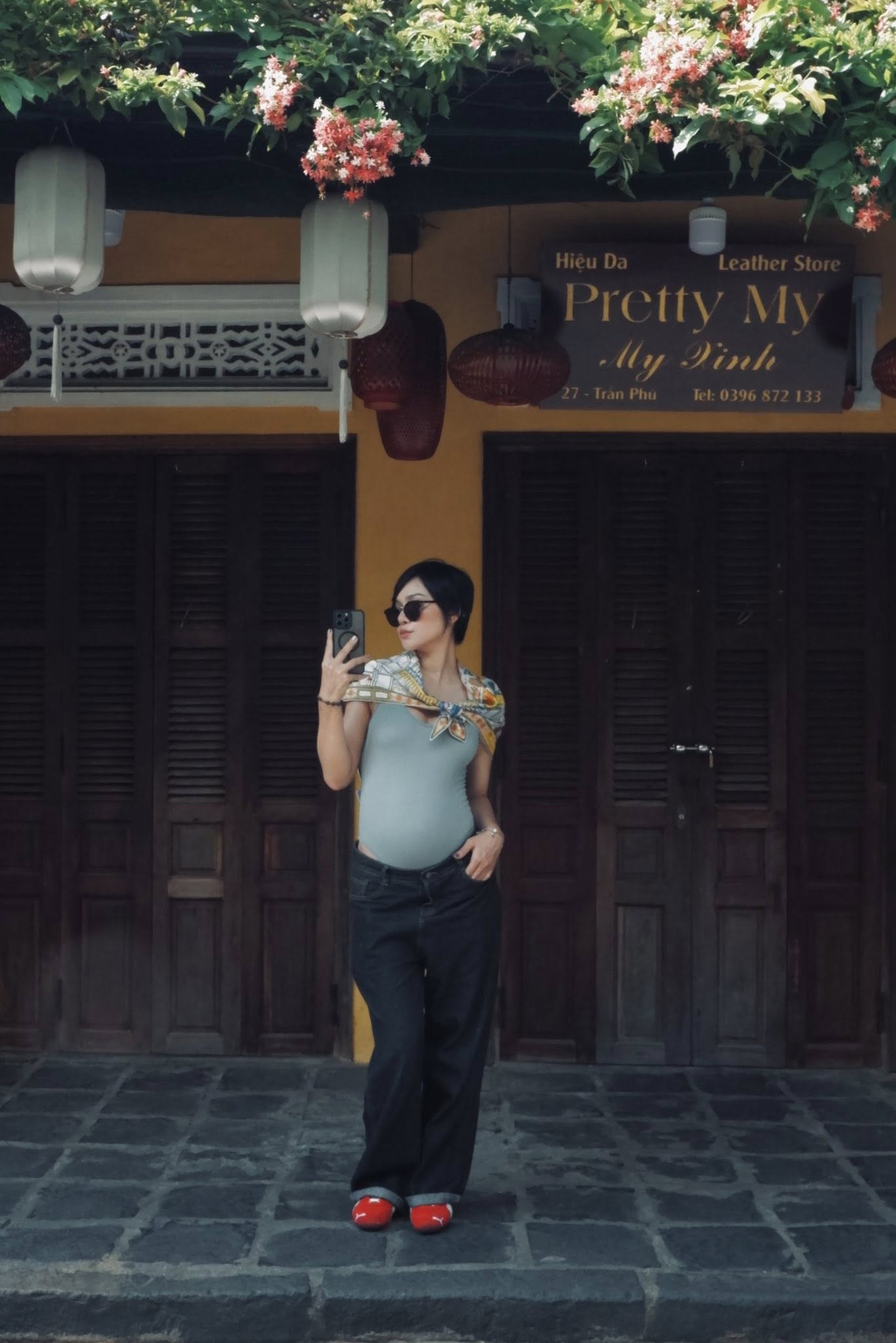 "Mẹ bầu hot Vbiz" nhập viện gấp, chồng luôn miệng nói xin lỗi- Ảnh 7.