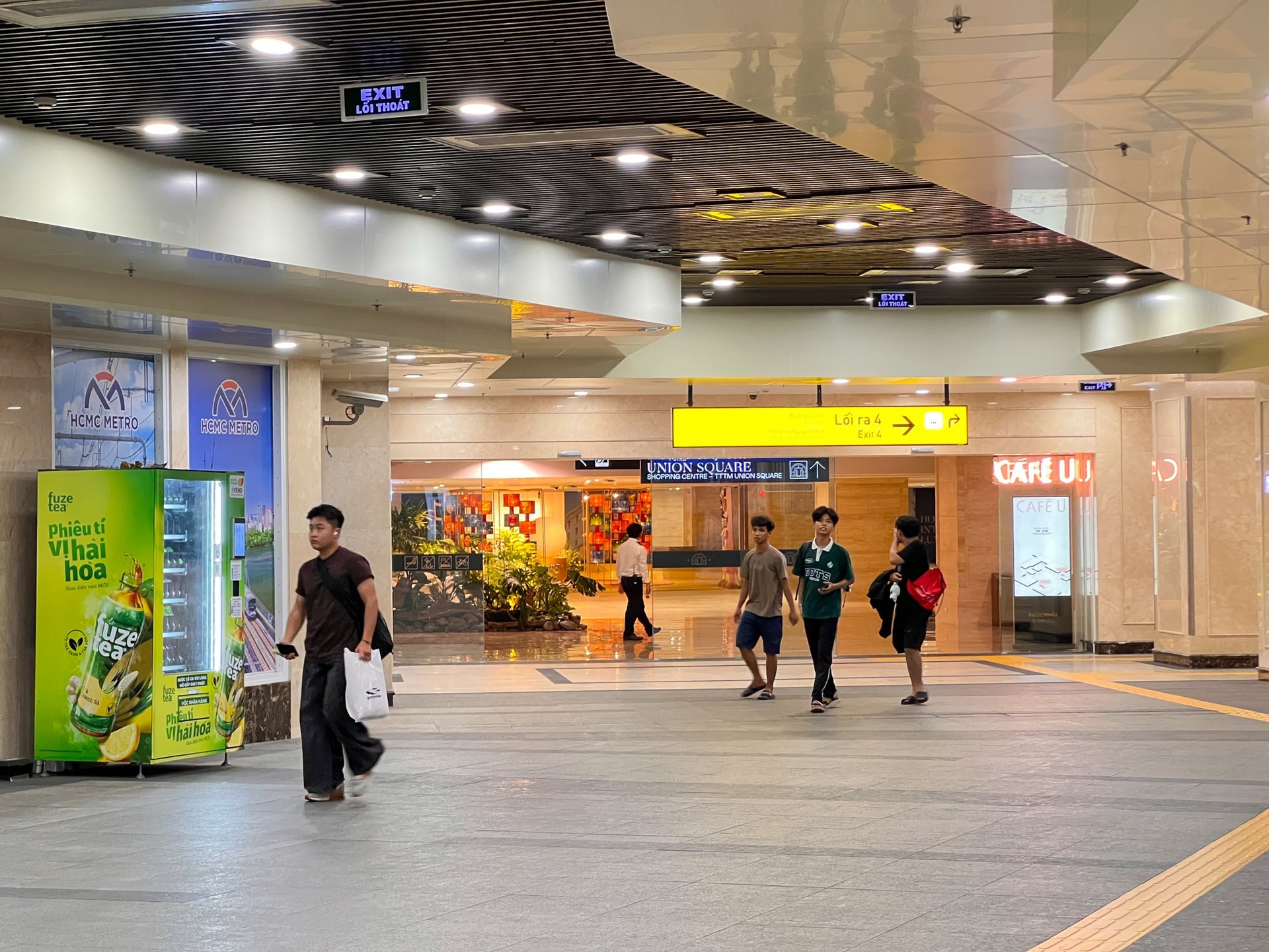 Ngắm tòa nhà đầu tiên kết nối với ga metro: Nơi Hermès, Dior, Bvlgari hội tụ, từng 'nằm trong tay' tỷ phú Phạm Nhật Vượng- Ảnh 10.