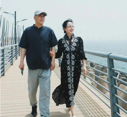 Bác họ lương hưu 30 triệu đồng, cha tôi chỉ có 5 triệu đồng: Người sống hạnh phúc hơn không phải ai cũng ngờ tới- Ảnh 1.