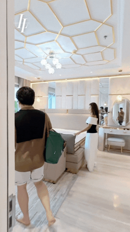 Căn chung cư 4 phòng ngủ giá 62 tỷ đồng khiến dân tình choáng váng: View thẳng ra Nhà thờ Đức Bà, riêng phòng khách đã rộng ngang 1 căn hộ tầm trung- Ảnh 7.