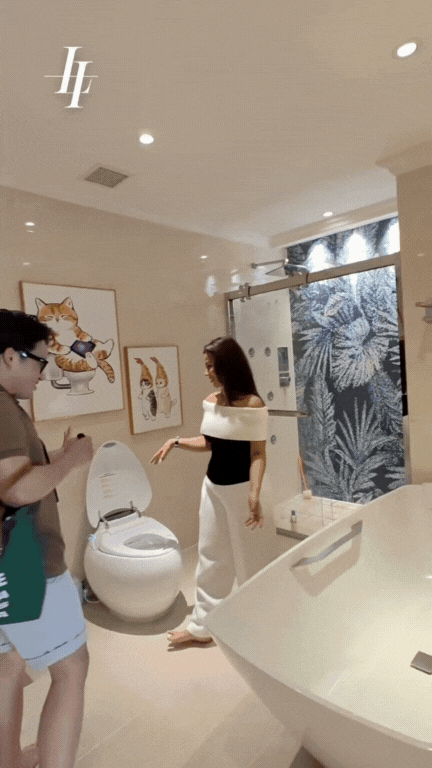 Căn chung cư 4 phòng ngủ giá 62 tỷ đồng khiến dân tình choáng váng: View thẳng ra Nhà thờ Đức Bà, riêng phòng khách đã rộng ngang 1 căn hộ tầm trung- Ảnh 8.